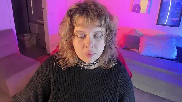 Sabrina scarlett online show from October 8, 2025, 5:05 am