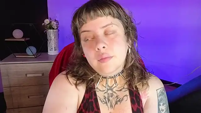 Sabrina scarlett online show from November 4, 2025, 4:33 am