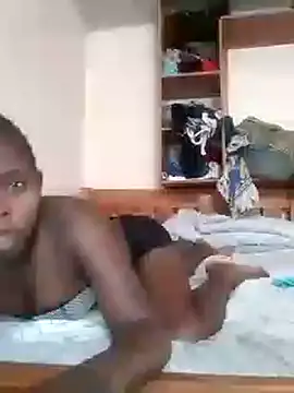 Sweetcecie01 online show from February 17, 2025, 1:32 pm