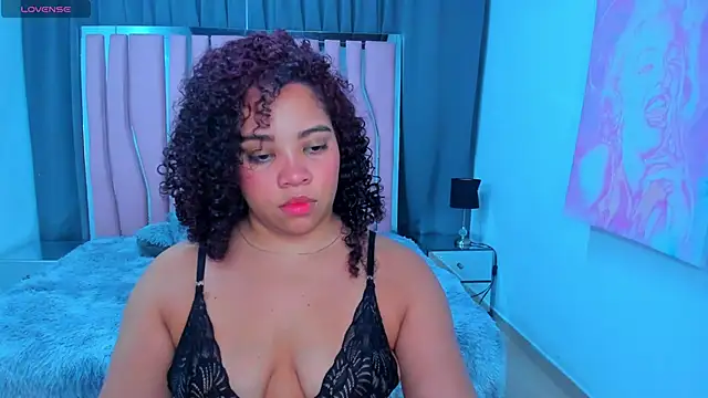 AngelaCoffee online show from February 12, 2025, 3:29 am