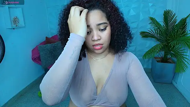 AngelaCoffee online show from March 12, 2025, 10:16 am