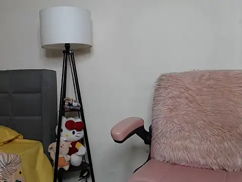 sneha294 online show from September 28, 2025, 12:05 am