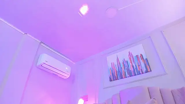 bigboobsnaughty1 online show from September 14, 2025, 10:36 am