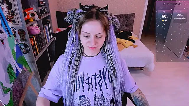 NaniMoore online show from December 6, 2024, 6:15 am