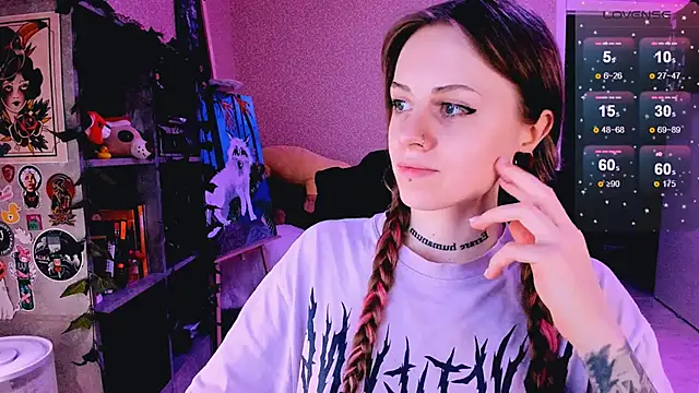 NaniMoore online show from March 14, 2025, 11:22 pm