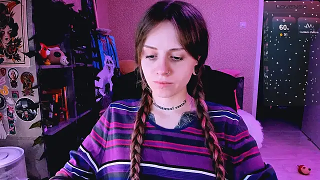 NaniMoore online show from March 16, 2025, 2:32 am