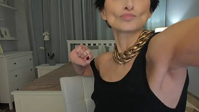 SimonaDeBeauvoir online show from March 15, 2025, 2:45 pm