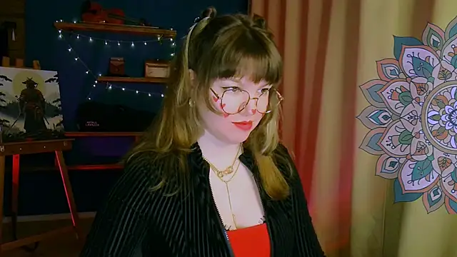 VioletteWay online show from February 15, 2026, 4:58 pm