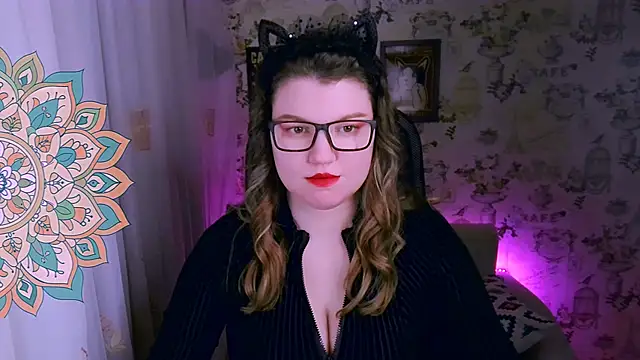 VioletteWay online show from April 26, 2026, 3:42 pm