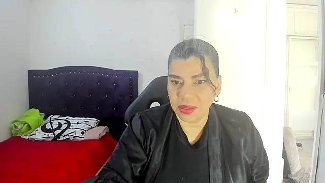 Snapshot of vikyadams chatting on September 16, 2025, 12:17 pm vikyadams online show from September 16, 2025, 12:17 pm