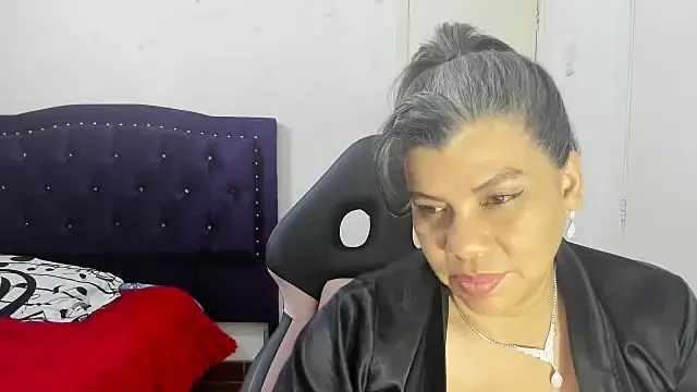 Snapshot of vikyadams chatting on September 20, 2025, 2:40 pm vikyadams online show from September 20, 2025, 2:40 pm