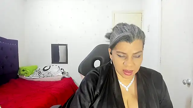 Snapshot of vikyadams chatting on October 6, 2025, 1:58 am vikyadams online show from October 6, 2025, 1:58 am
