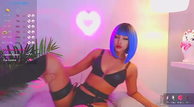 catalina  lovers online show from February 27, 2025, 4:10 pm