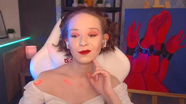 FascinatingEyess online show from February 12, 2025, 5:05 am