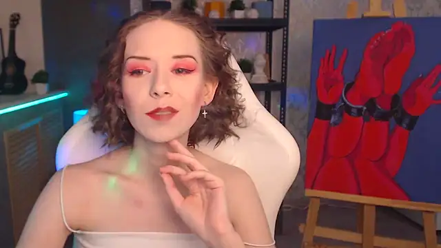 FascinatingEyess online show from November 16, 2025, 6:13 pm