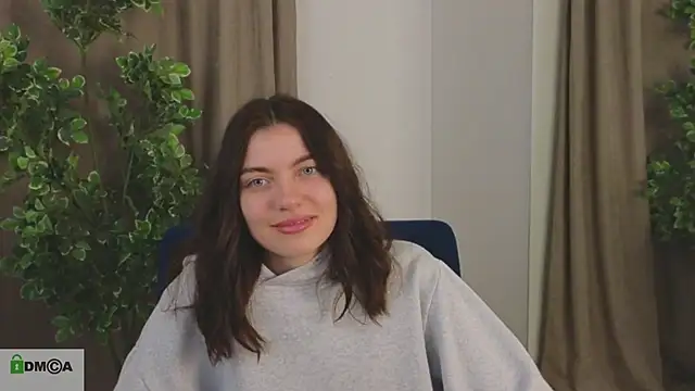 katty  cat online show from December 1, 2024, 9:26 pm