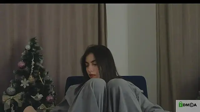 katty  cat online show from January 6, 2025, 12:57 pm