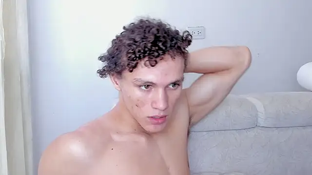 laurent nova online show from February 16, 2025, 2:32 pm