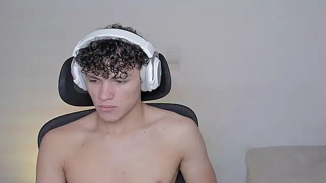 laurent nova online show from October 16, 2025, 8:04 am