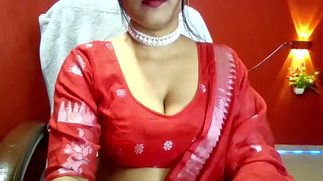 Queenhimanshi online show from September 17, 2025, 3:24 pm