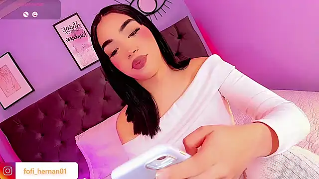 Sofi hdz online show from November 22, 2025, 9:36 pm