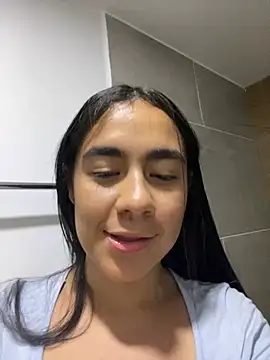 xanna sweet online show from January 6, 2025, 1:31 am