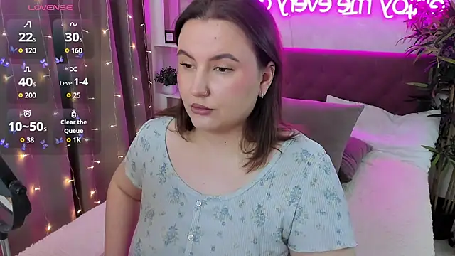 FeralPeach online show from February 6, 2026, 6:07 am