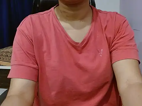 Snapshot of priya__81 chatting on January 2, 2025, 6:34 pm priya 81 online show from January 2, 2025, 6:34 pm