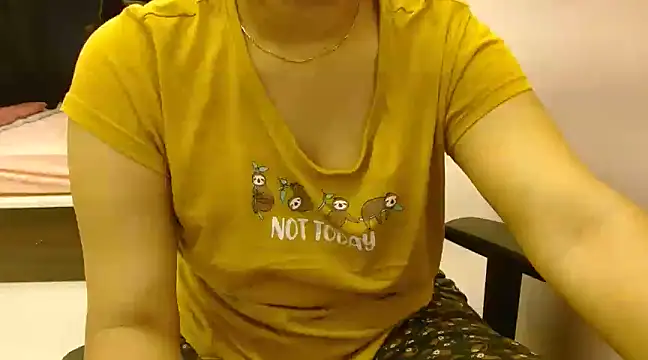 Snapshot of priya__81 chatting on January 29, 2025, 5:24 pm priya 81 online show from January 29, 2025, 5:24 pm