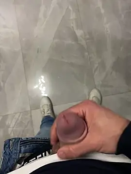 -Manu-85 online show from March 19, 2026, 10:14 pm