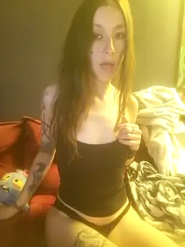 Snapshot of HerMagickTouch chatting on October 28, 2025, 5:48 pm HerMagickTouch online show from October 28, 2025, 5:48 pm