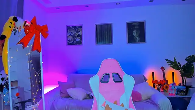 Alyssa Smitt online show from February 13, 2025, 7:35 am