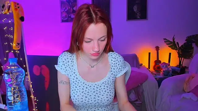 Alyssa Smitt online show from September 14, 2025, 11:59 pm