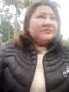 Snapshot of Rose_DiDi chatting on February 6, 2025, 5:57 am Rose DiDi online show from February 6, 2025, 5:57 am