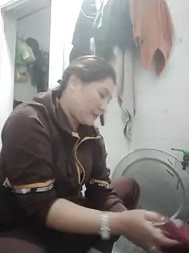 Snapshot of Rose_DiDi chatting on February 26, 2025, 3:42 am Rose DiDi online show from February 26, 2025, 3:42 am