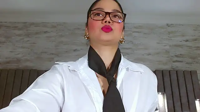 JasmineMoore online show from November 12, 2025, 9:58 pm