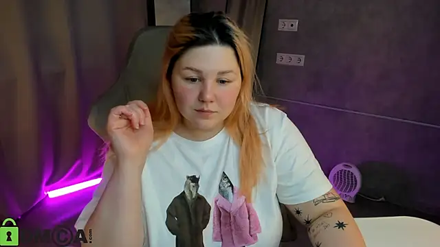 Ruth Oliver online show from November 29, 2025, 1:08 am