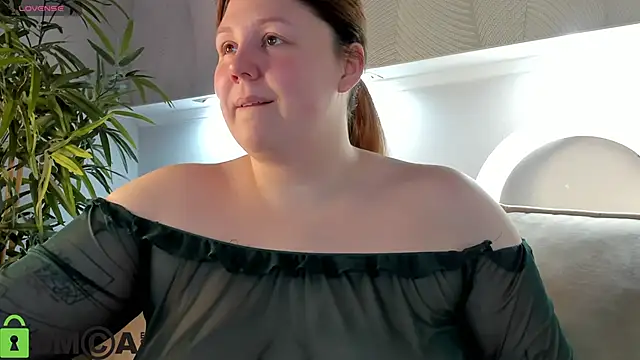 Ruth Oliver online show from March 30, 2026, 1:06 am