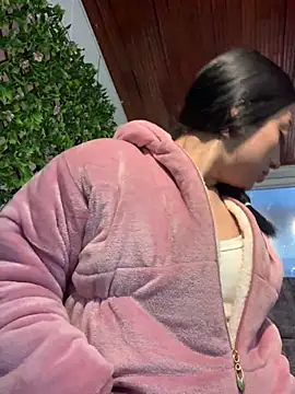 Ady 18 online show from March 13, 2025, 3:39 pm