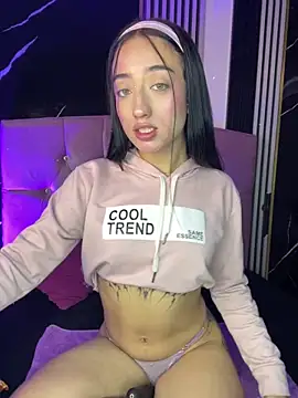 Ady 18 online show from November 17, 2025, 6:46 pm