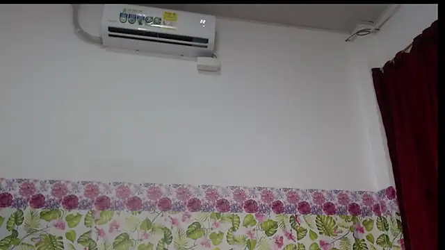 Watagatapitusberry1 online show from January 15, 2025, 3:43 am