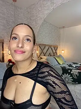 Agnescruzz online show from February 9, 2025, 4:29 pm