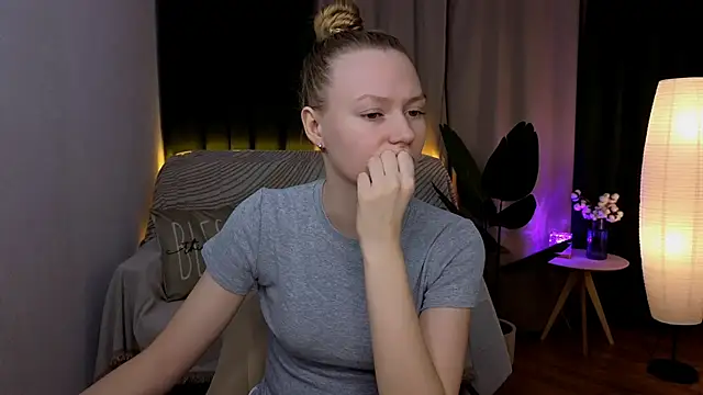 CarolynCohen   online show from January 14, 2025, 2:19 am