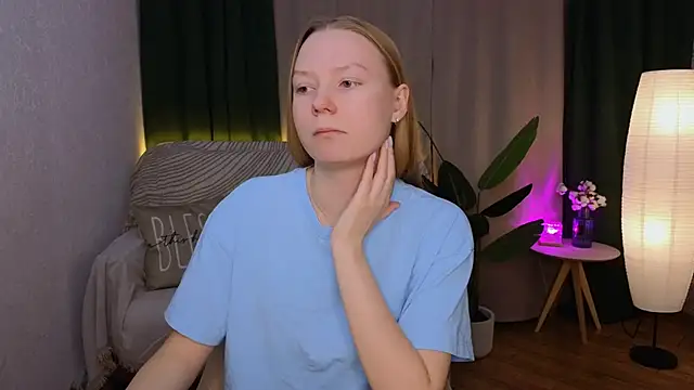 CarolynCohen   online show from January 27, 2025, 1:59 am