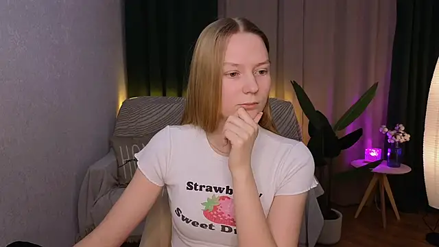 CarolynCohen   online show from February 14, 2025, 11:53 am