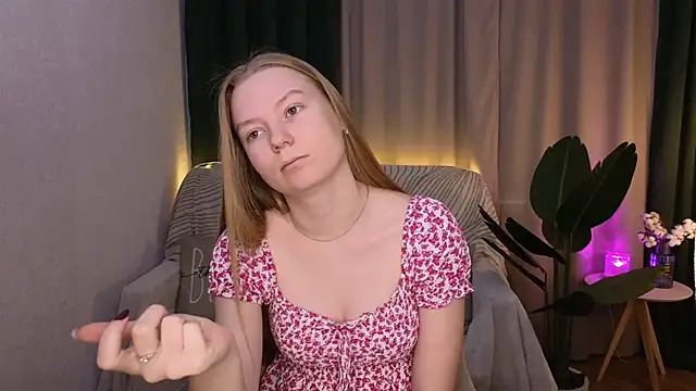 CarolynCohen   online show from March 20, 2025, 2:08 am