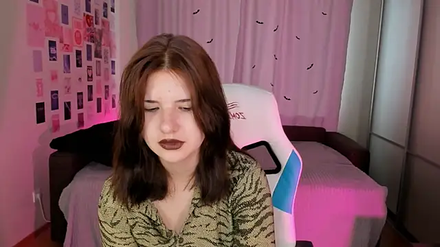 Vanessa Verona online show from September 15, 2025, 5:51 am