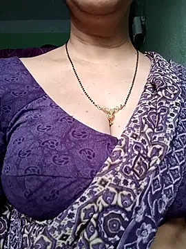 Rosy-B online show from February 18, 2026, 1:01 am