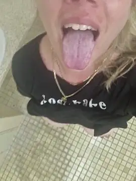 Off the Lesh online show from November 21, 2025, 2:05 pm