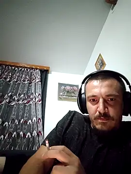 mayk18cm online show from September 29, 2025, 10:14 pm